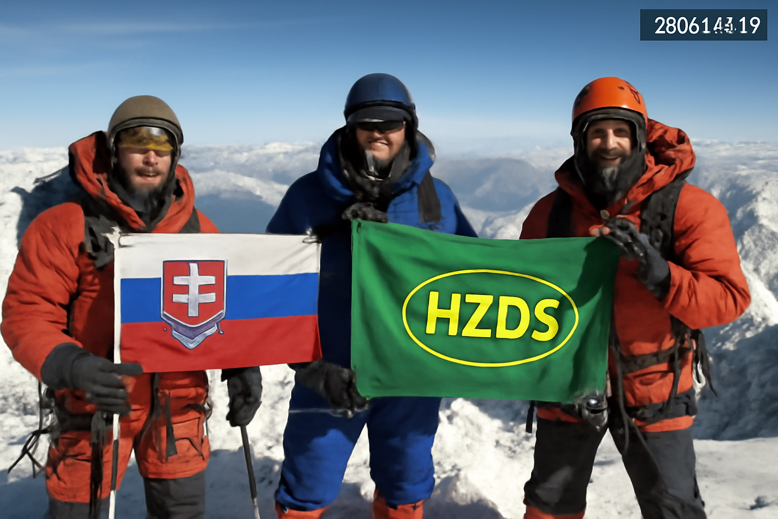 Slováci na Evereste: výstup sprevádzala aj vlajka HZDS