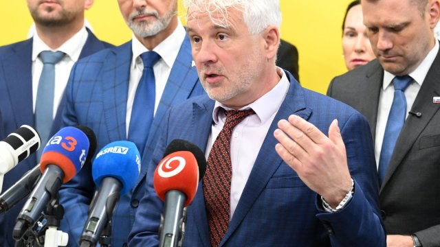 Šéf diplomacie Juraj Blanár a komisár pre deti Jozef Mikloško