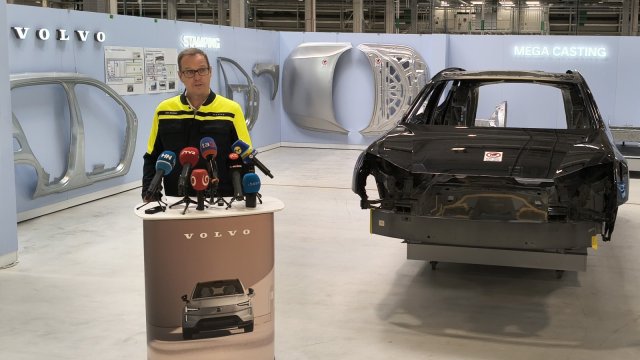 Ministerka hospodárstva Denisa Saková po návšteve Valaliky Industrial Park a Volvo Car Košice zhodnotí stav kľúčových investícií na východe.