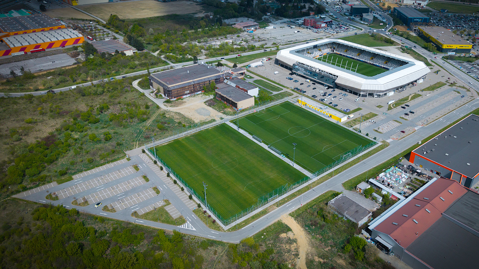 Náhľad videa Tréningové centrum Košickej futbalovej arény z výšky